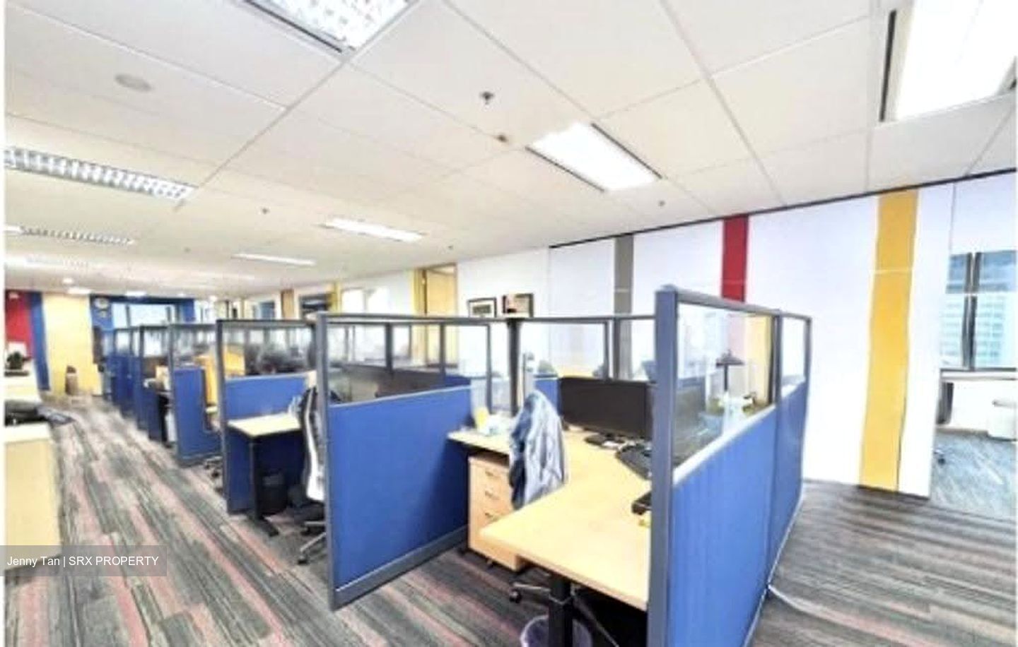 United Square (D11), Office #615069291